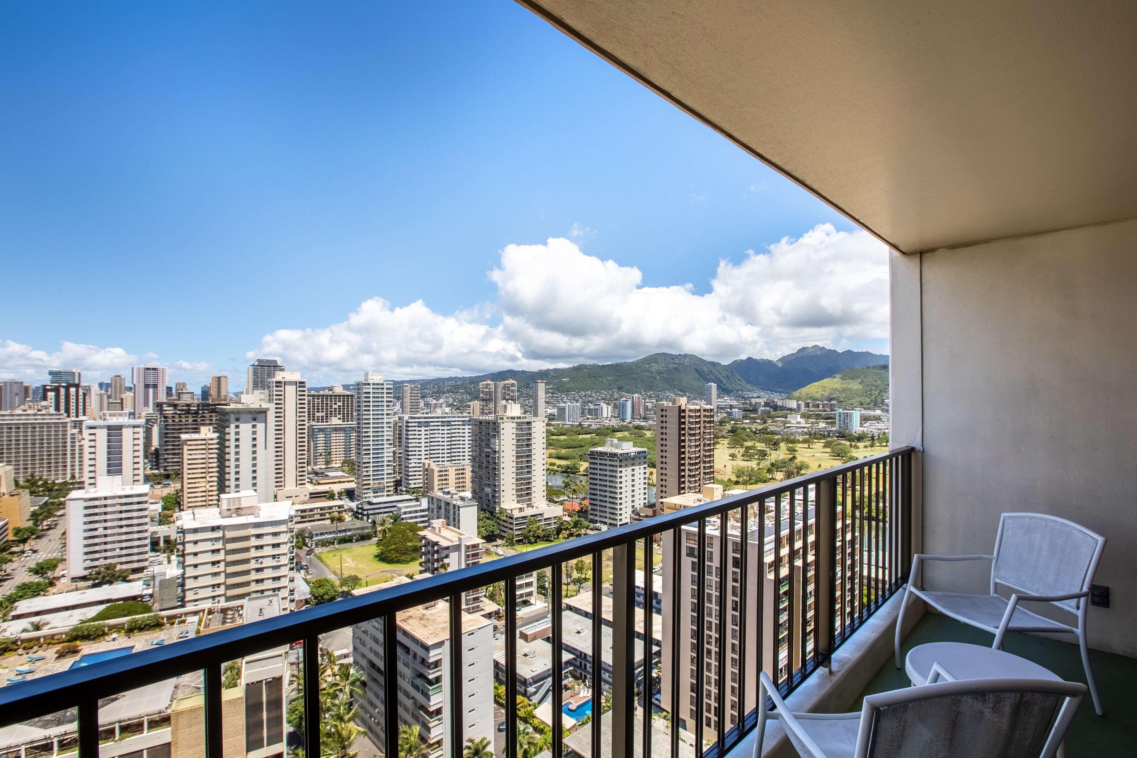 Aparthotel Aston At The Waikiki Banyan Honolulu Esterno foto